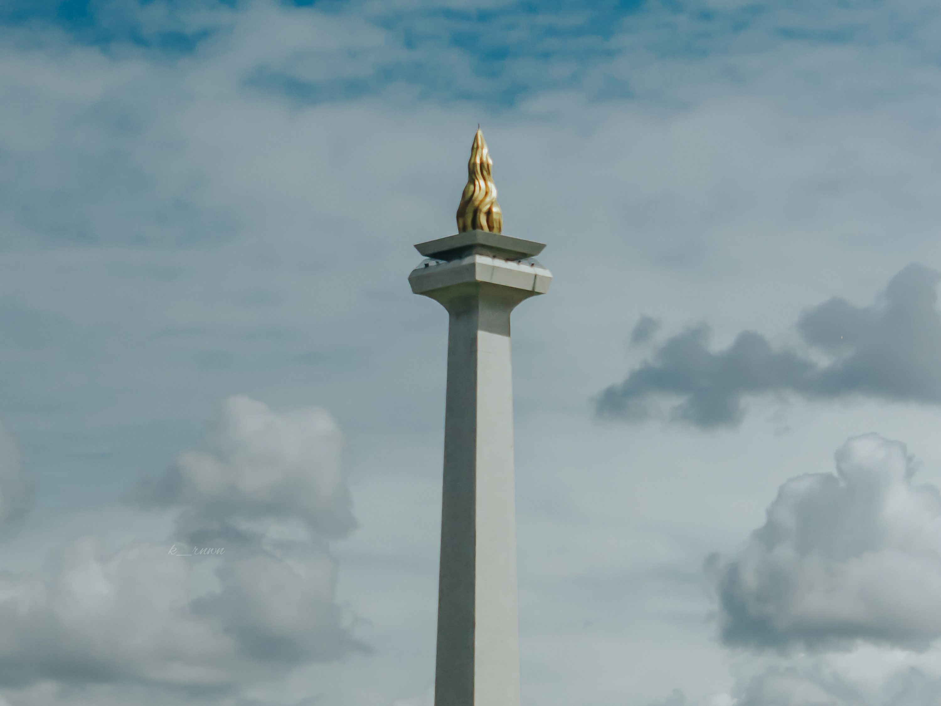 Monas
